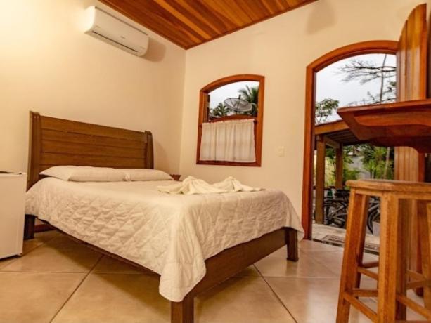 Suites Beija-Flor ปาราตี ภายนอก รูปภาพ